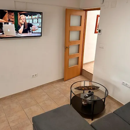 Casa De Segovia بيت للعطل